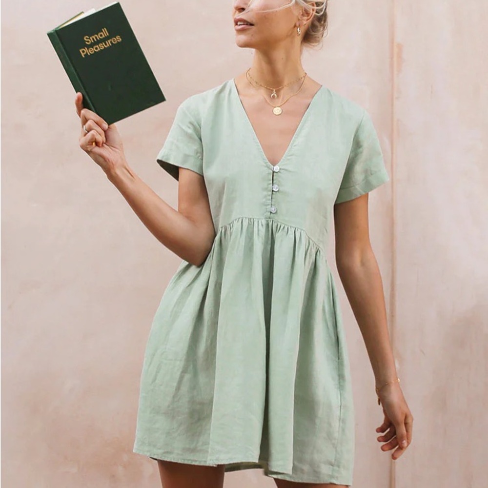 Rove - SUNCHASER Dress - light green linen size M